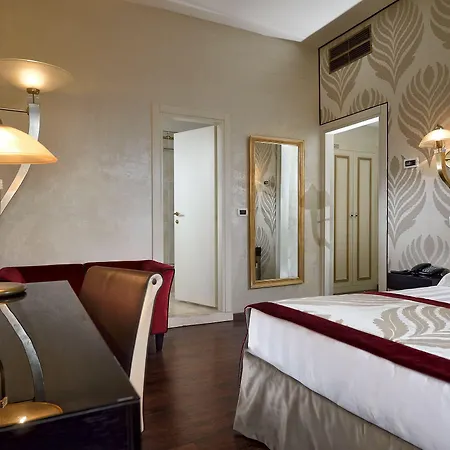 普林西皮酒店 4*